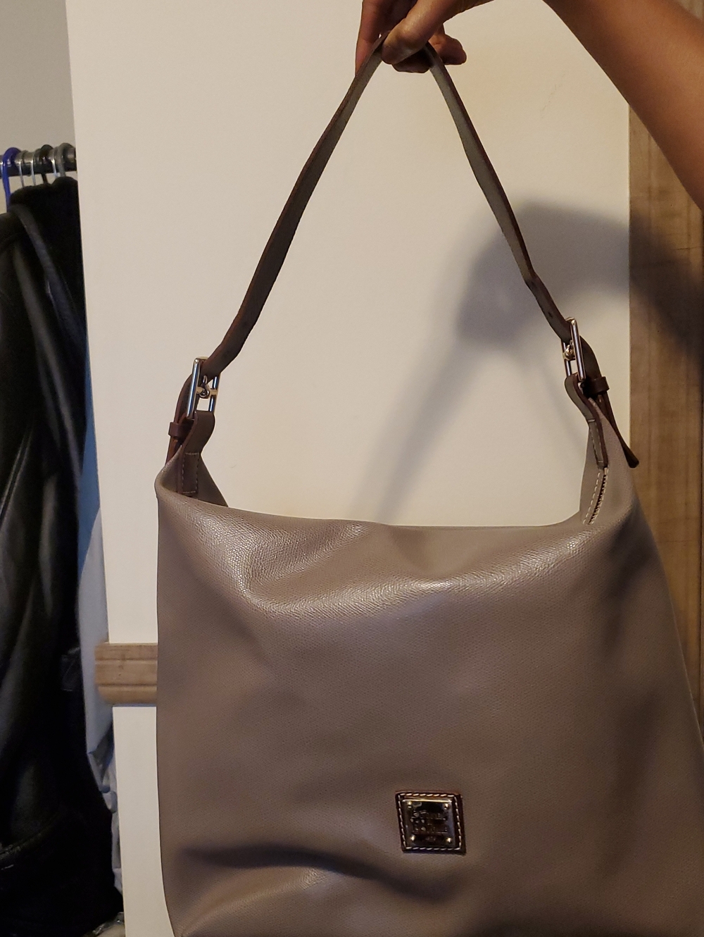 Dooney&Bourke Taupe Leather Hobo Bag - Unbranded